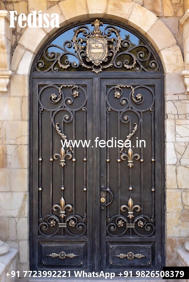 Unique Entrance Gate Grill Design for Contemporary Homes No-5834