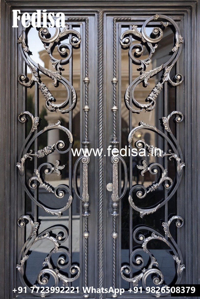 Trendy Villa Gate Grill Design for Exterior Beauty No-6392