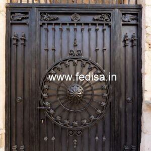 Elegant Exterior Grill Gate Design for Contemporary Villas No-6491