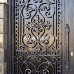 Classic Gate Grill Design for Traditional House Fronts No-6912