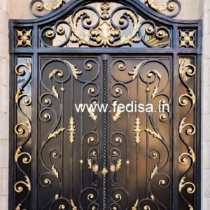 Royal Style Gate Grill Design for Home Entrance No. 6964