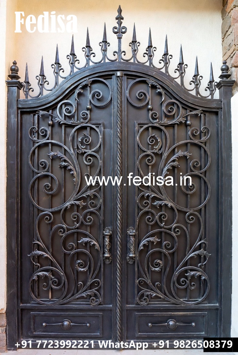 Unique Entrance Gate Grill Design for Contemporary Homes No-7034