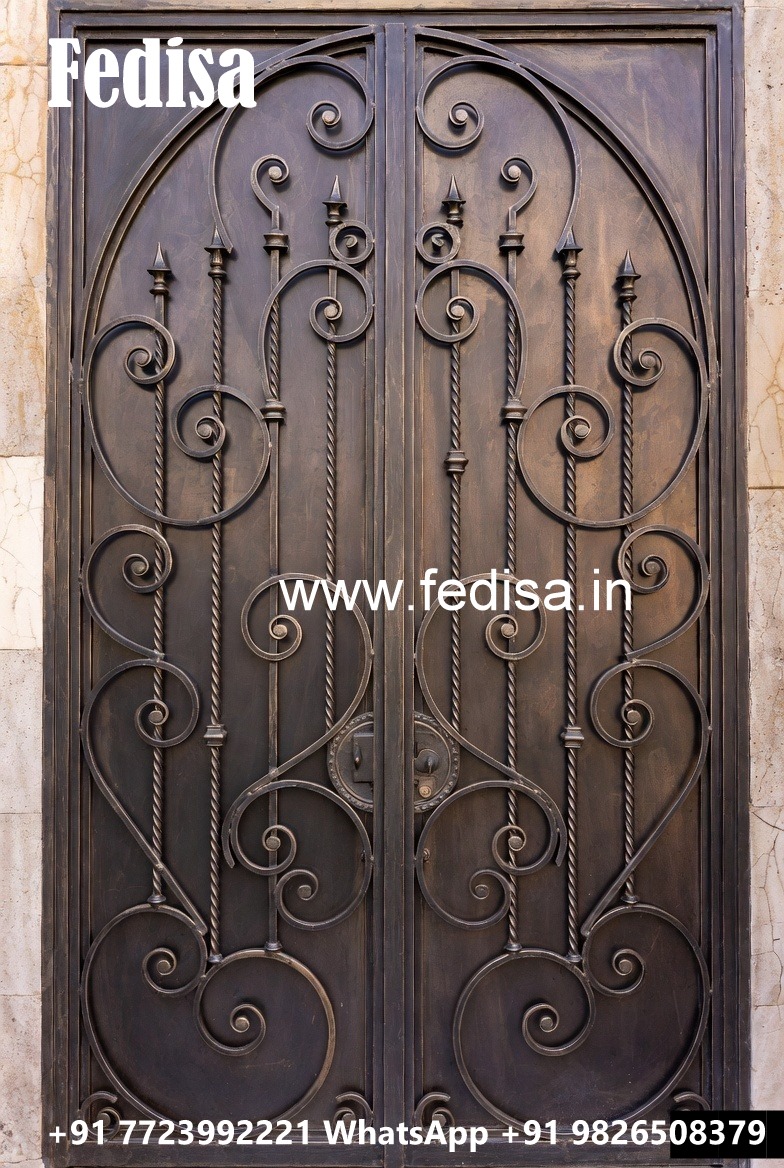 Contemporary Villa Gate Grill Design with Artistic Finish No-7044