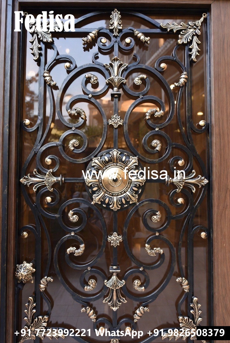 Elegant Sliding Gate Grill Design for Residences No-7561