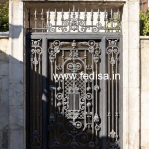 Artistic Villa Entrance Gate Grill Design Inspiration No-7628