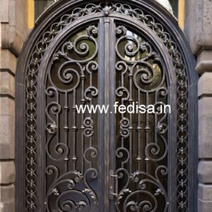 Classic Gate Grill Design for Traditional House Fronts No-7812